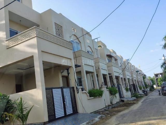 Villa for sale in Mohanlalganj, Arunachal Pradesh