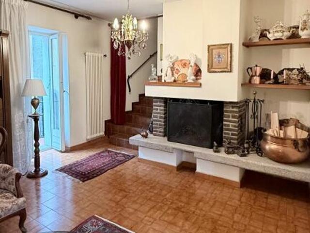 Wohnung kaufen in Collina d'Oro, Tessin