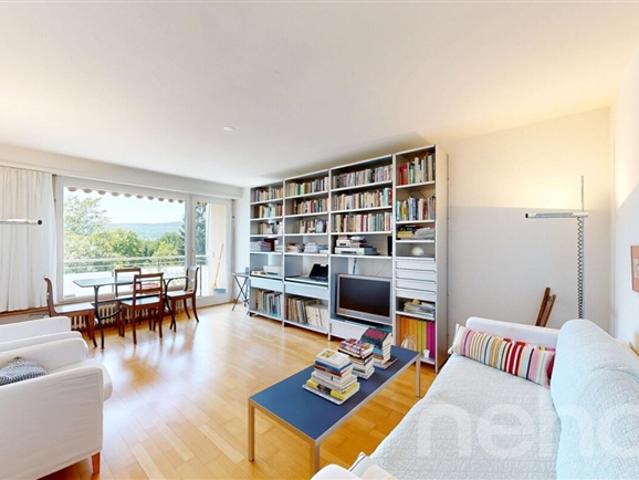 Wohnung kaufen in Einigen, Zürich