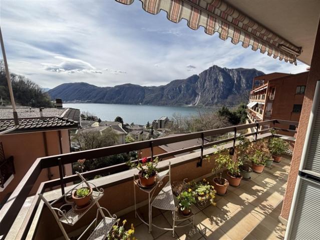 Wohnung kaufen in Bissone, Tessin