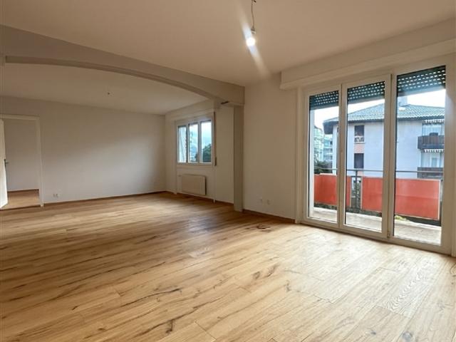 Wohnung mieten in Saint-Sulpice (VD), Waadt