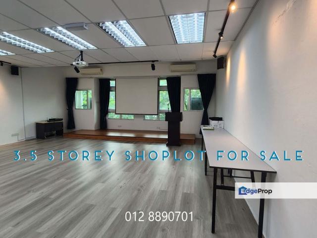 Shop for sale in Petaling, Damansara Damai