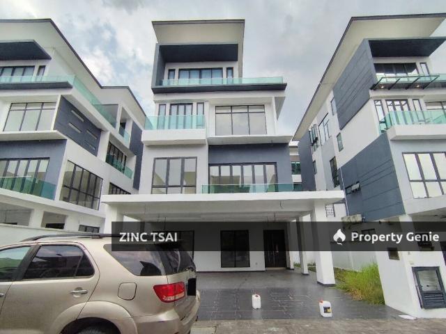 Bungalow for rent in Petaling, Alam Impian