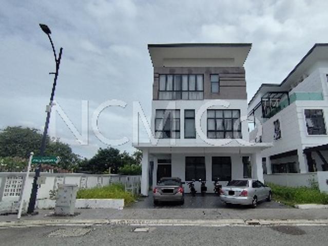 Residential House for sale in Kuala Selangor, Selangor