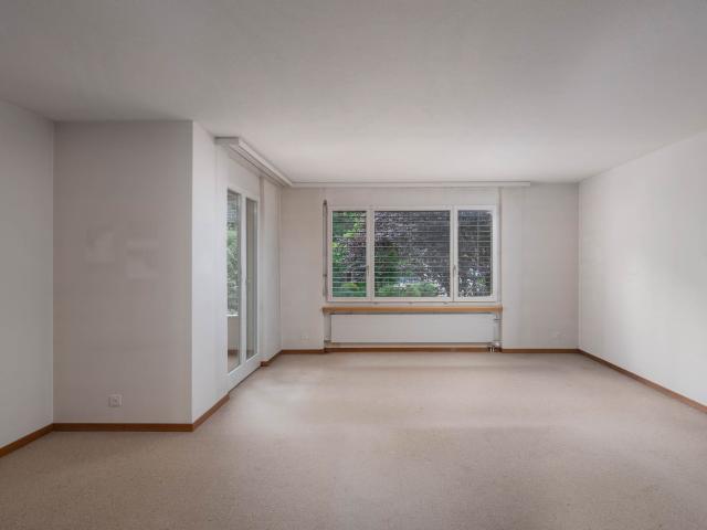 Wohnung kaufen in Maur, Zürich