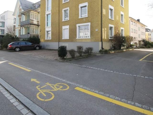Apartment mieten in Einigen, Zürich
