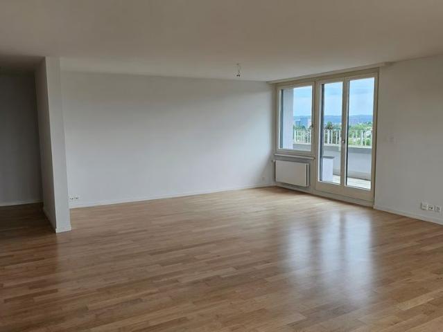 Apartment mieten in Einigen, Zürich