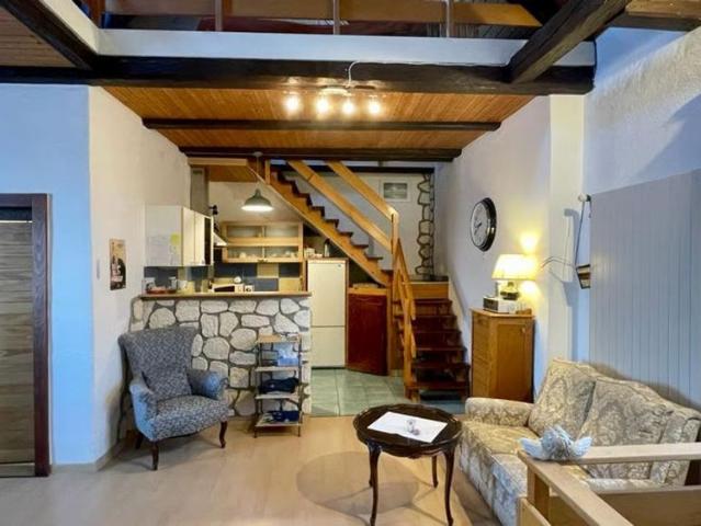 Haus mieten in Pleigne, Jura
