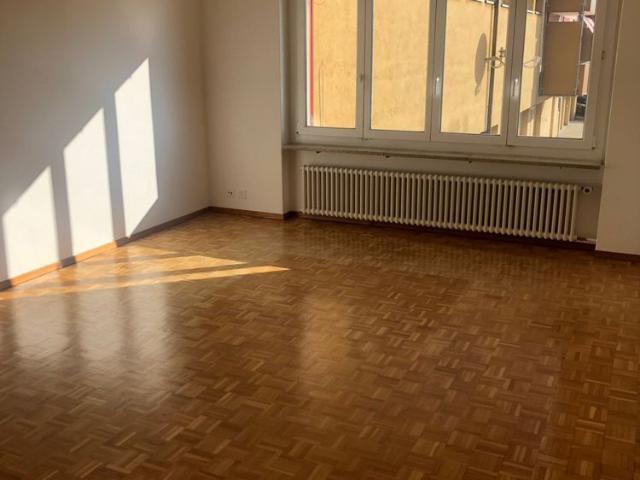 Apartment mieten in Oberengstringen, Zürich
