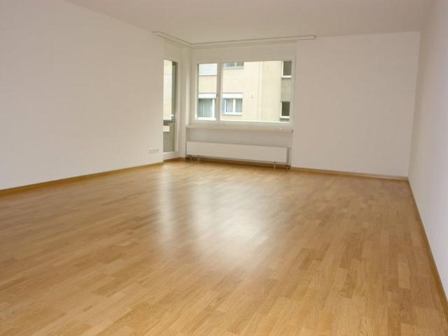 Apartment mieten in Einigen, Zürich