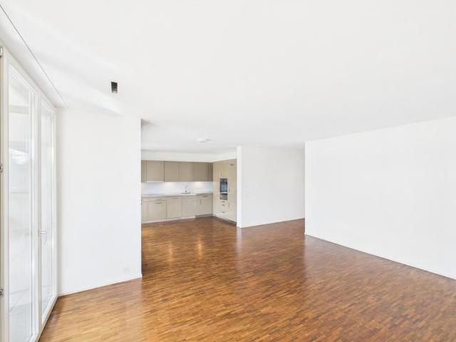 Haus mieten in Opfikon, Zürich