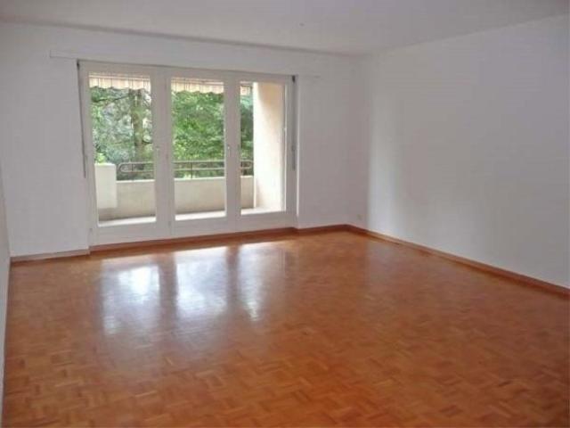 Apartment mieten in Schwerzenbach, Bezirk Uster