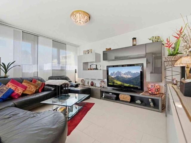 Apartment mieten in Dielsdorf, Zürich