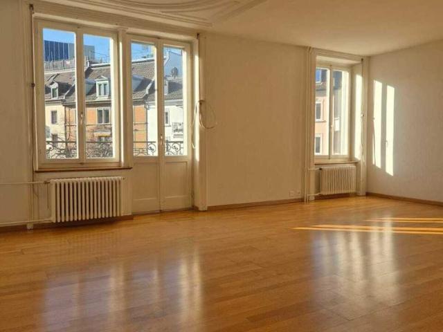 Apartment mieten in Einigen, Zürich