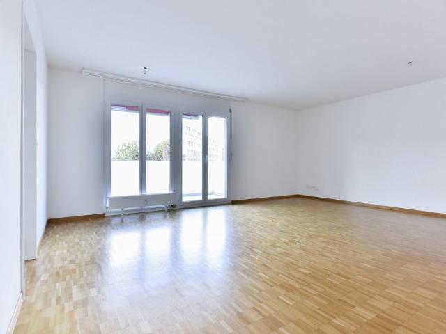 Apartment mieten in Einigen, Zürich