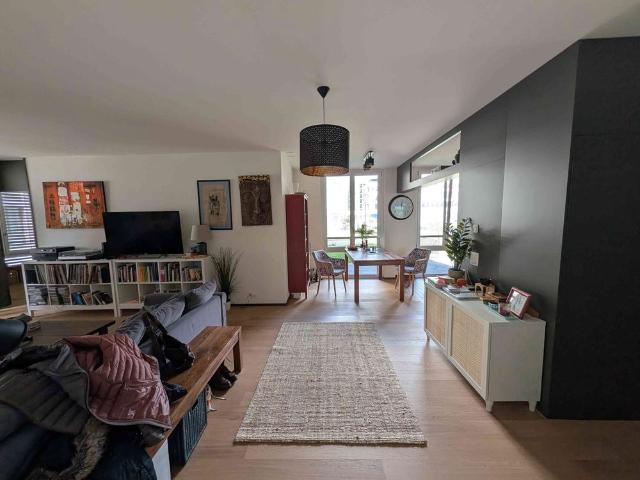 Apartment mieten in Einigen, Zürich