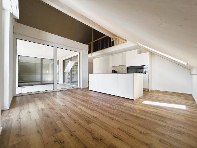 Attikawohnung mieten in Uesslingen-Buch, Thurgau