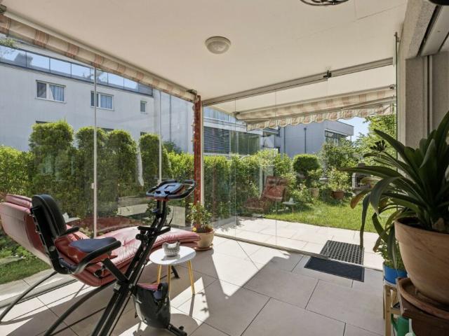 Wohnung kaufen in Einigen, Zürich