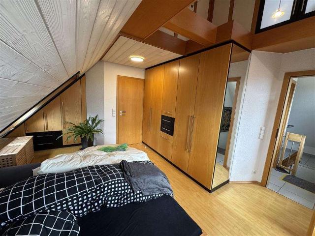 Dachgeschosswohnung mieten in Leingarten, Baden-Württemberg