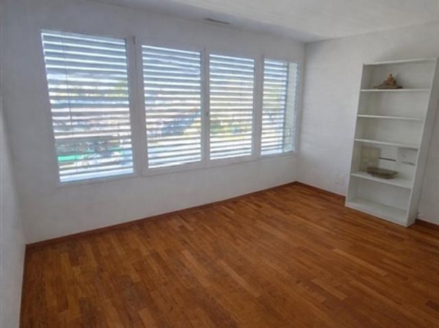 Wohnung mieten in Saint-Sulpice (VD), Waadt