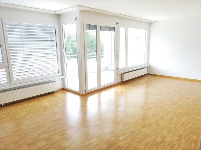 Apartment mieten in Waltikon, Zumikon
