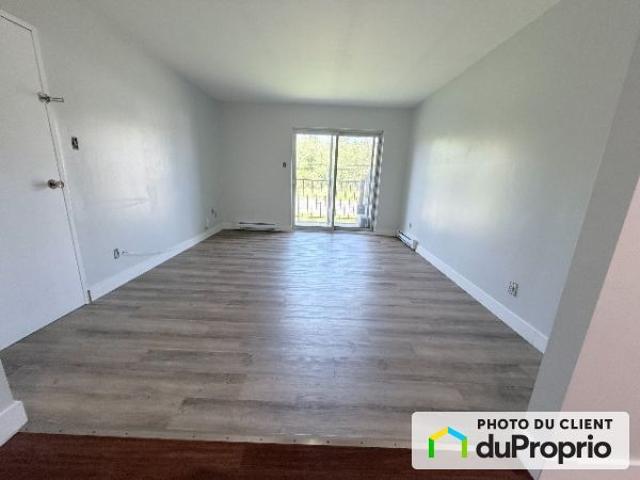 Apartment for rent in Lac-Brome, Estrie