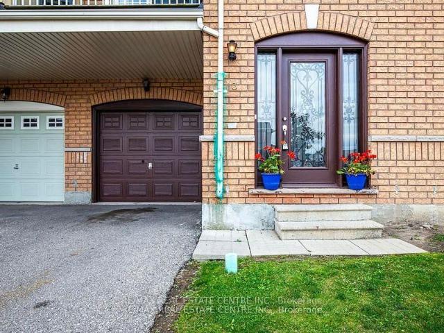 Townhouse for sale in Woburn, Ontario