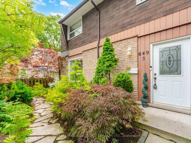 Condo for sale in Woburn, Ontario