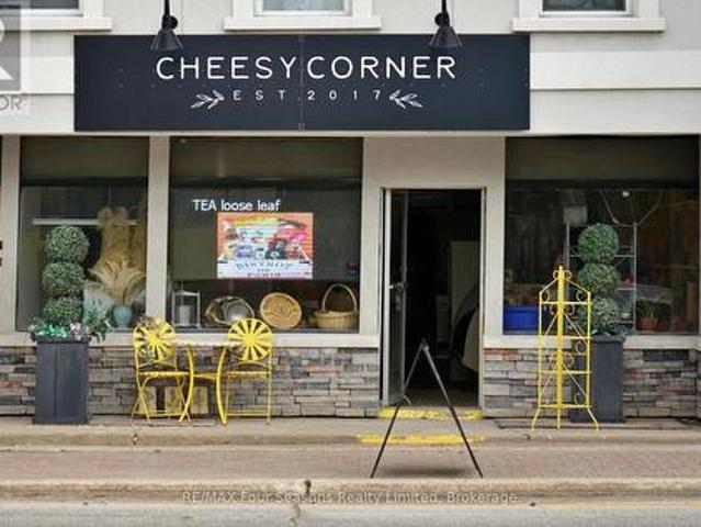 Commercial for rent in Clearview, Ontario
