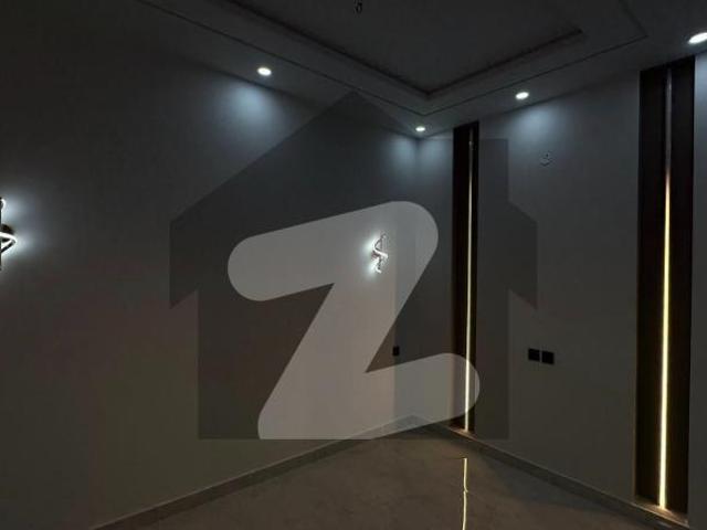 House for sale in Faisalabad, Islamabad Capital Territory