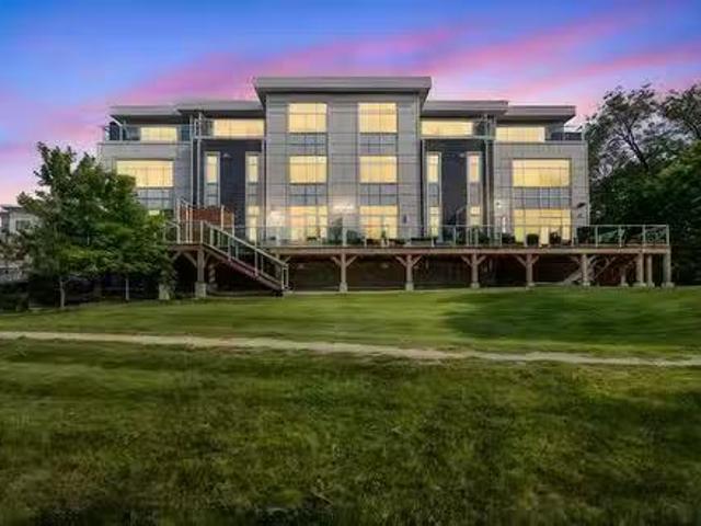 House for sale in East St. Paul, Manitoba
