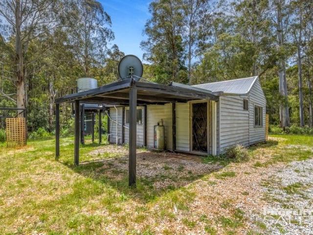 Cottage for sale in Jacob Creek, Victoria
