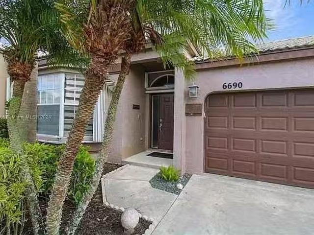 House for rent in Lake Worth