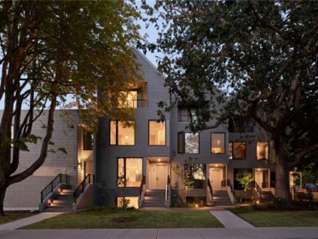 House for sale in Gonzales, Victoria