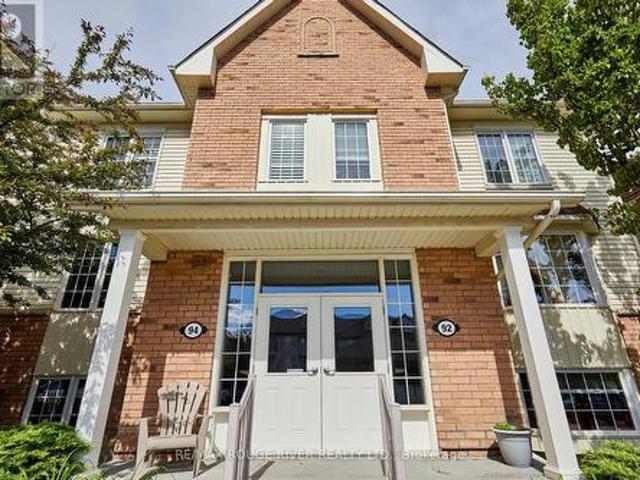 Townhouse for sale in Durham, Ontario