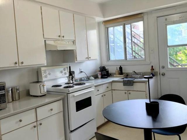 Apartment for rent in Saint-Lambert, Montérégie