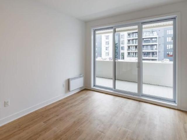 Apartment for rent in Saint-charles-borromée, Quebec