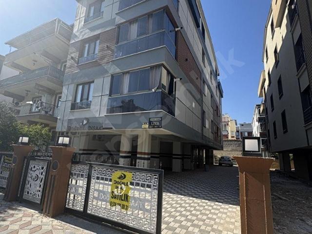 Akhisar, Manisa içerisinde satılık mülk