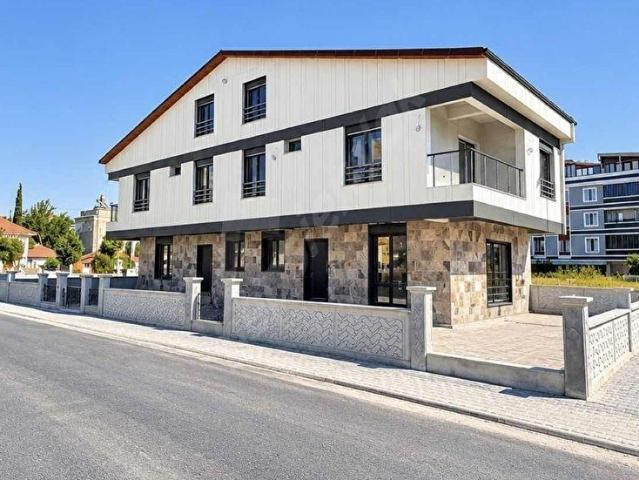 Akhisar, Manisa içerisinde satılık Villa