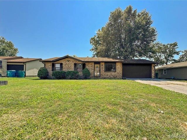 House for sale in Smithton, Saint Clair County