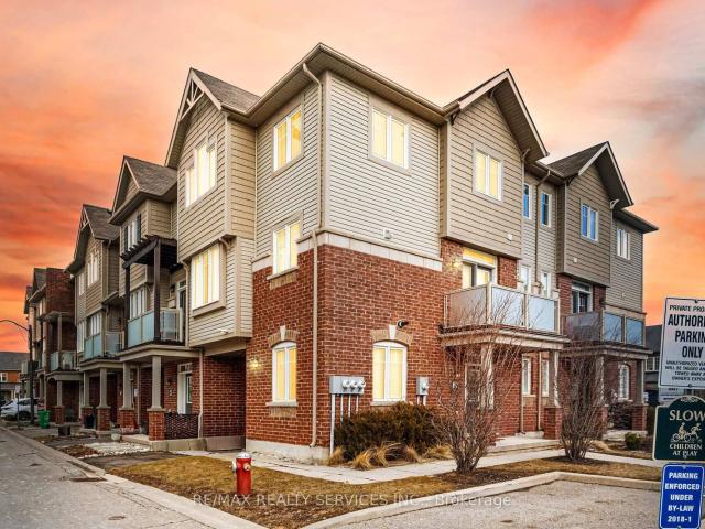 Townhouse for sale in Woburn, Ontario