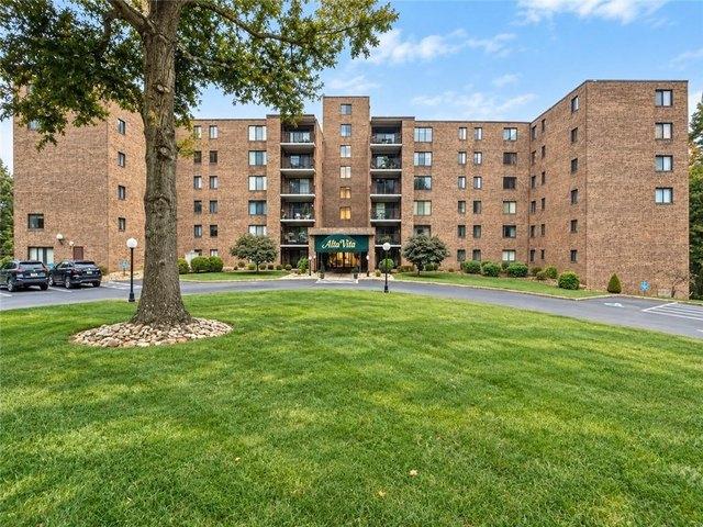 Condo for sale in Greensburg, Westmoreland County