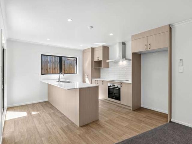 Townhouse for sale in Chartwell, Hamilton City