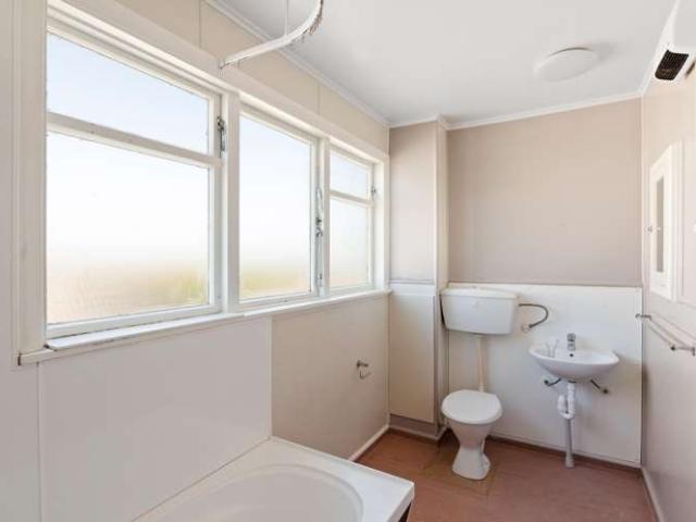 House for sale in Chaslands, Canterbury