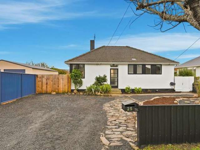 House for sale in Otakou