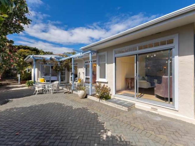 House for sale in Paraparaumu Beach, Paraparaumu