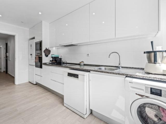 Apartamento venda em Amadora, Lisboa