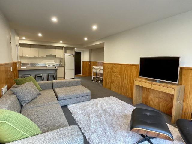 Apartment for rent in Chaslands, Canterbury
