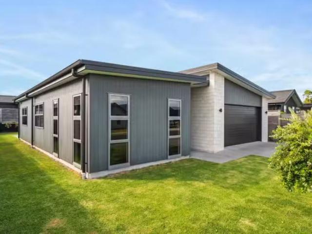 House for sale in Whakamarama, Bay Of Plenty