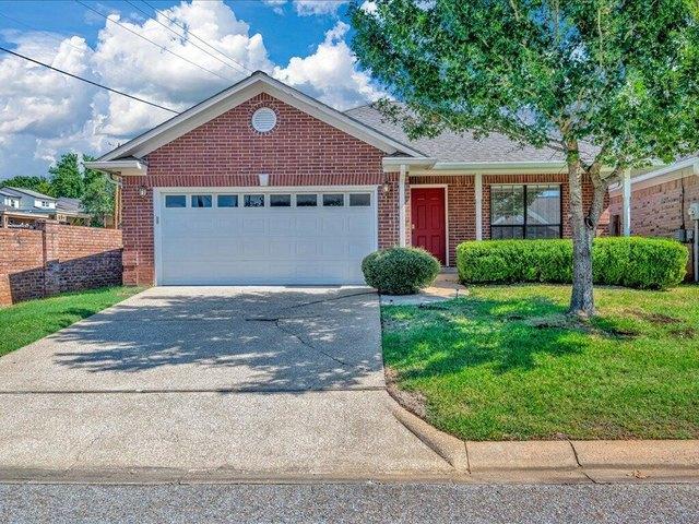 House for sale in Nacogdoches, Nacogdoches County